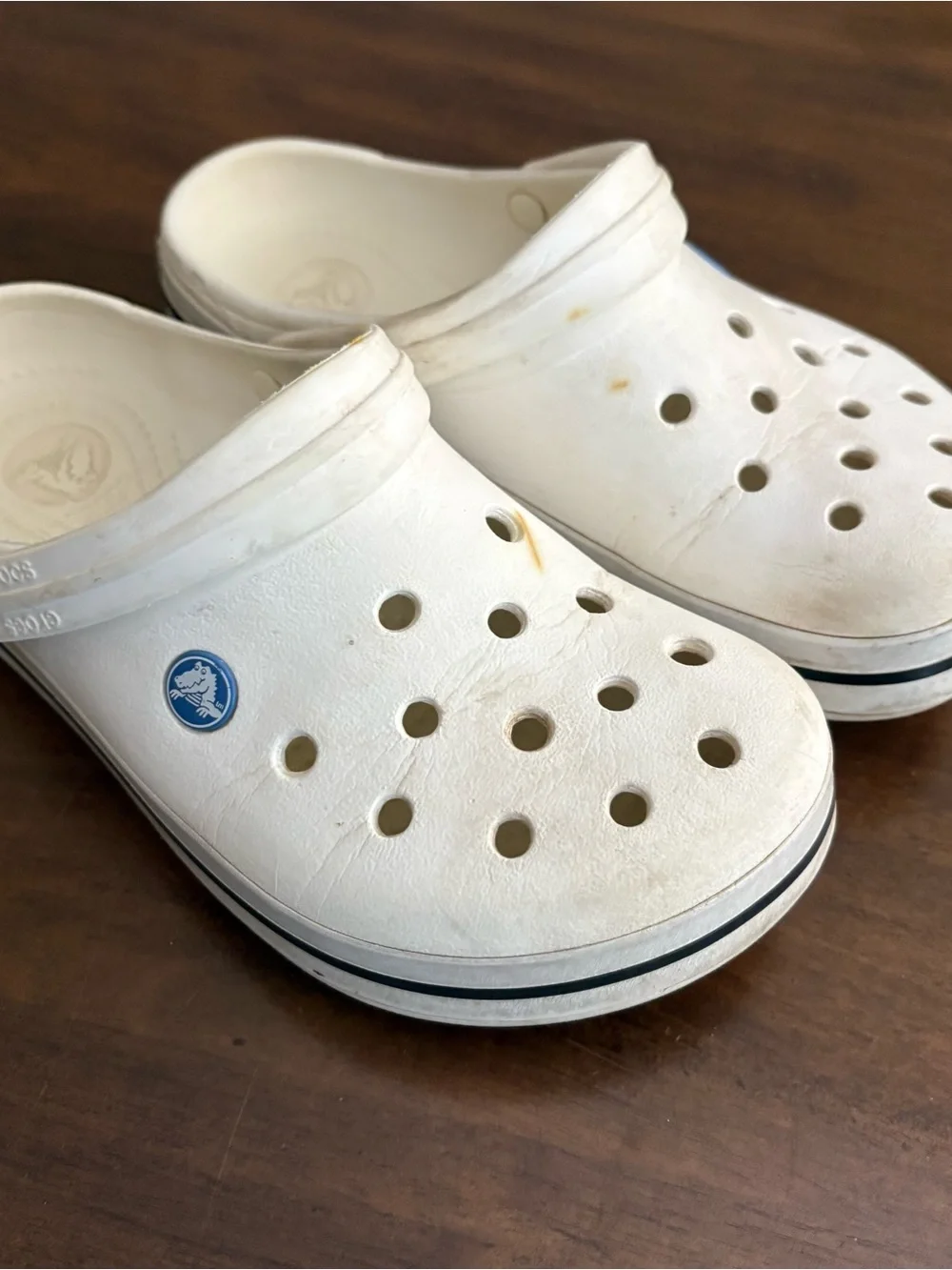 Classic Crocs Sandals Men’s 6 Womens 8 White Beachy Utility Basic Sporty